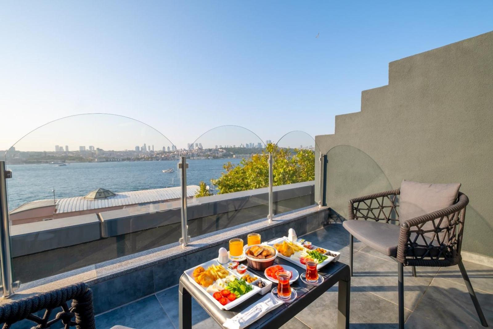 216 Bosphorus Suite Istanbul Bagian luar foto