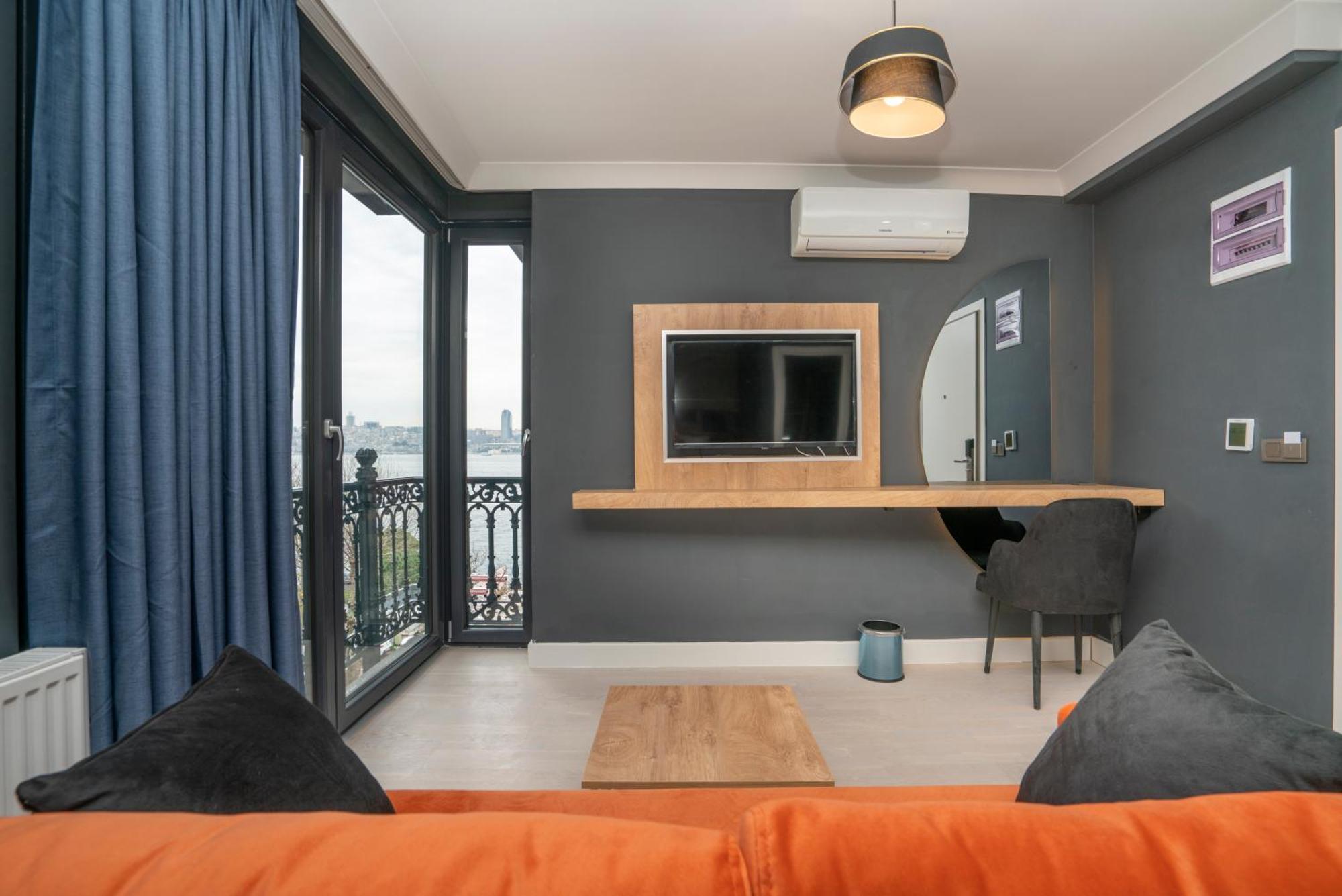 216 Bosphorus Suite Istanbul Bagian luar foto