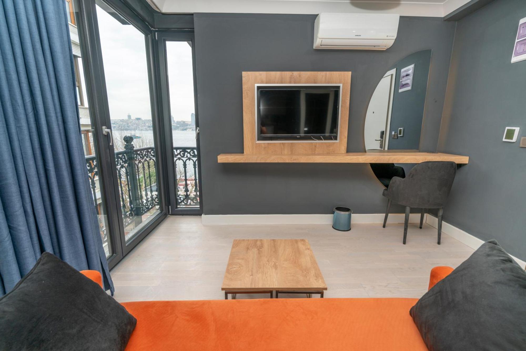 216 Bosphorus Suite Istanbul Bagian luar foto